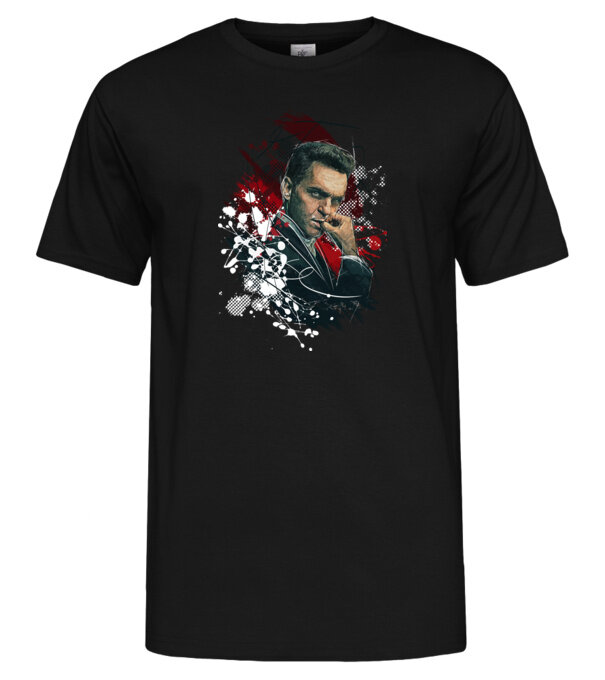  model  pe tricou