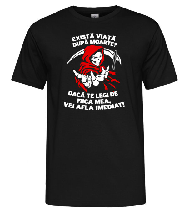  model  pe tricou