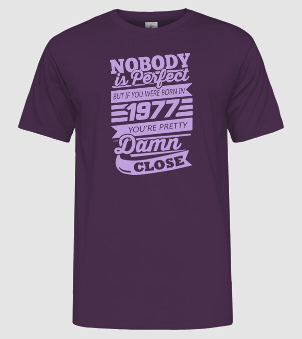 Nobody 1977 model mov pe tricou