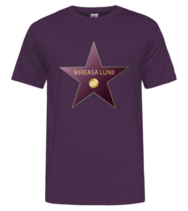  model  pe tricou