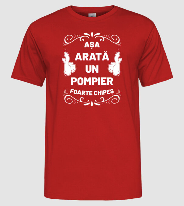 Așa arată un pompier foarte chipeș model roșu pe tricou