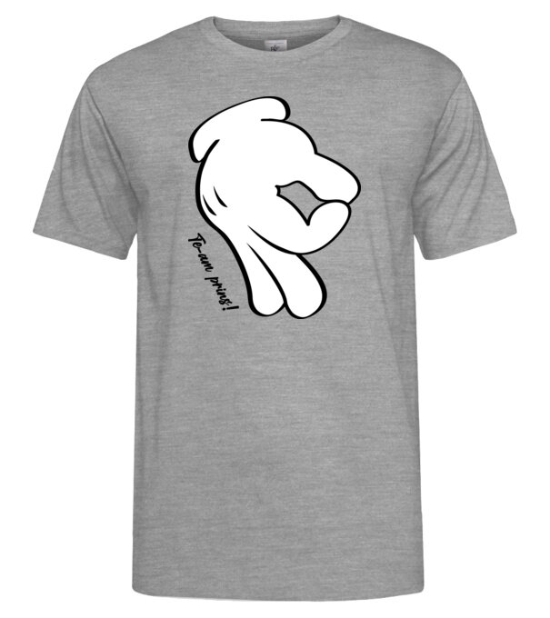  model  pe tricou