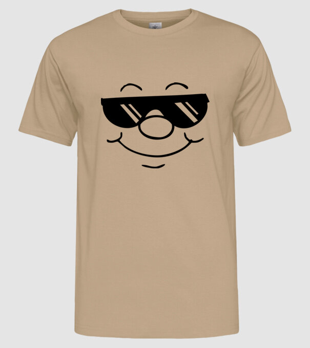 Forma cu ochelari de soare model nisipiu pe tricou