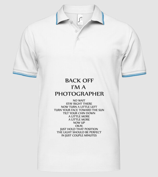 'Back off I''m a photographer' model alb pe tricou
