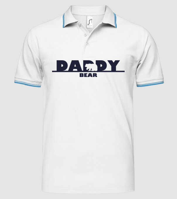 model alb pe tricou