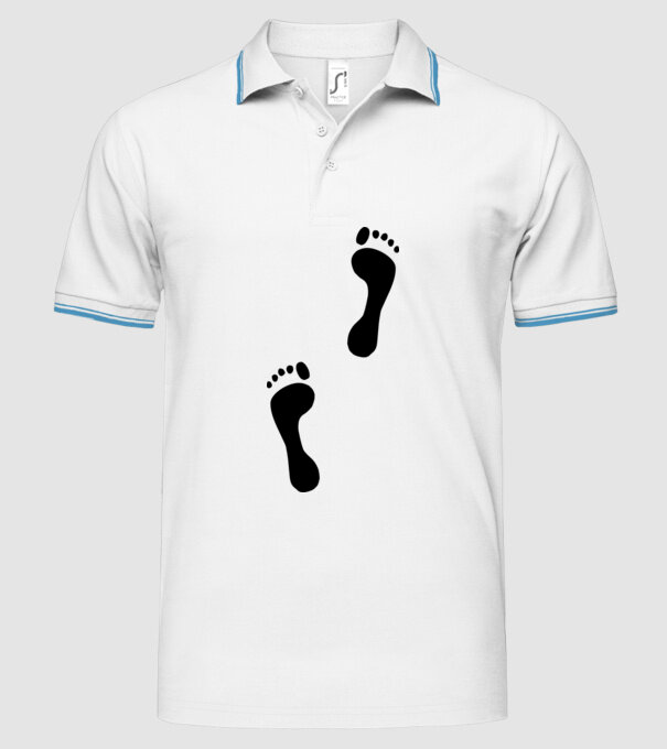 tălpi model alb pe tricou