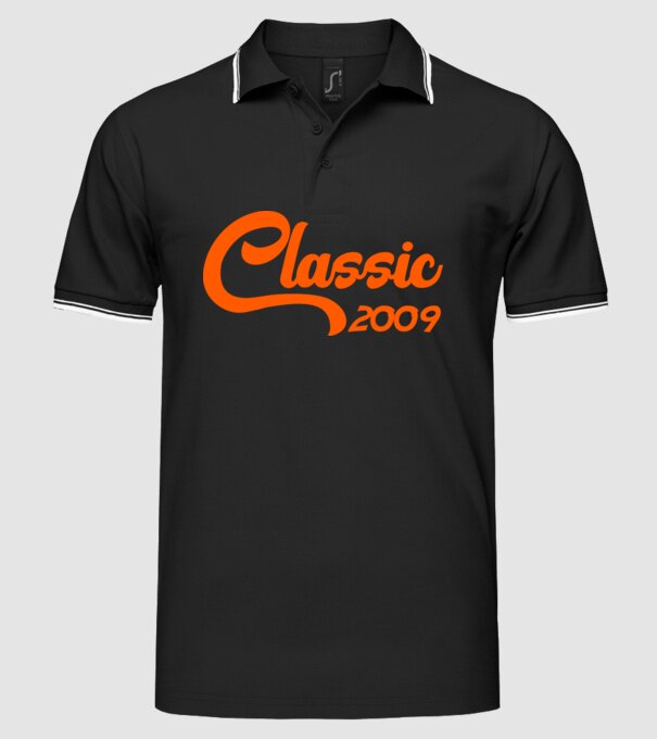 Classic 2009 model negru pe tricou