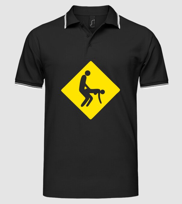 fuck sign model negru pe tricou