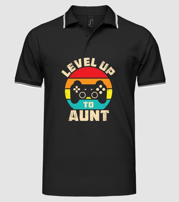 Level Up Aunt model negru pe tricou