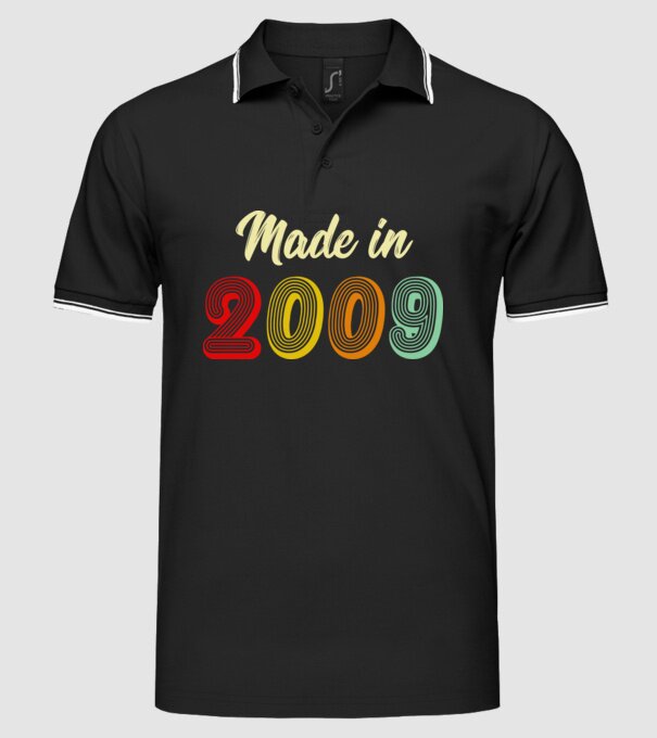 made in 2009 retro model negru pe tricou