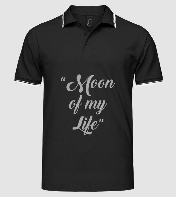 Moon of my life model negru pe tricou