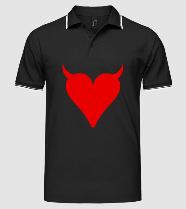 Inimă de diavol model negru pe tricou