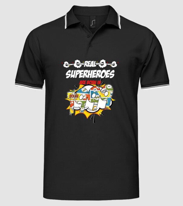 real superheroes are born in 1999 model negru pe tricou