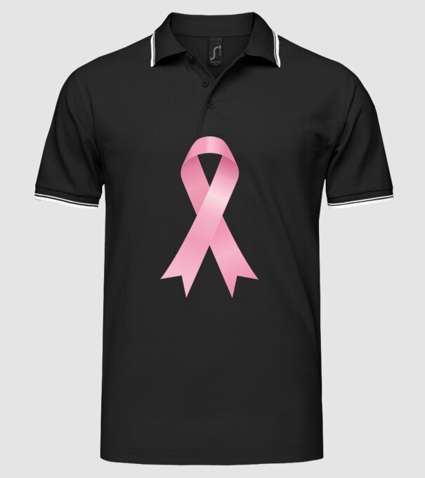Panglică model negru pe tricou