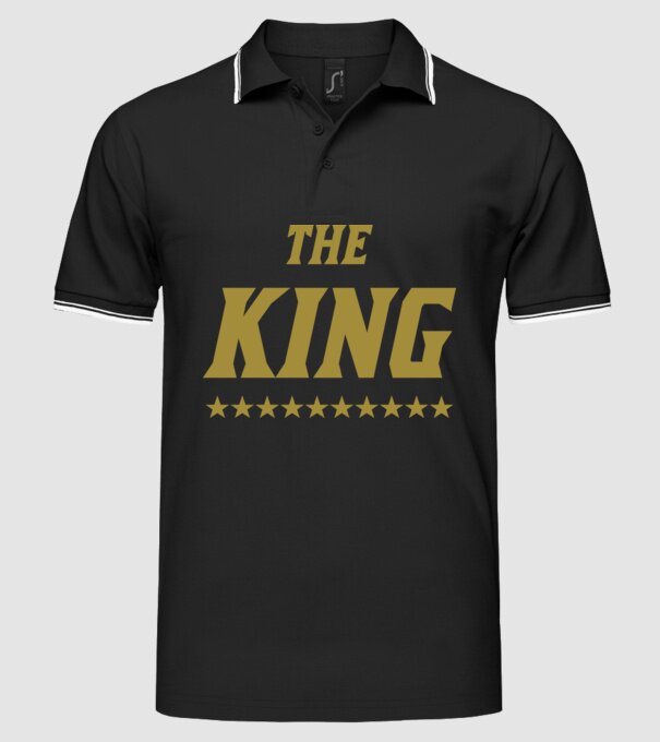 The King model negru pe tricou