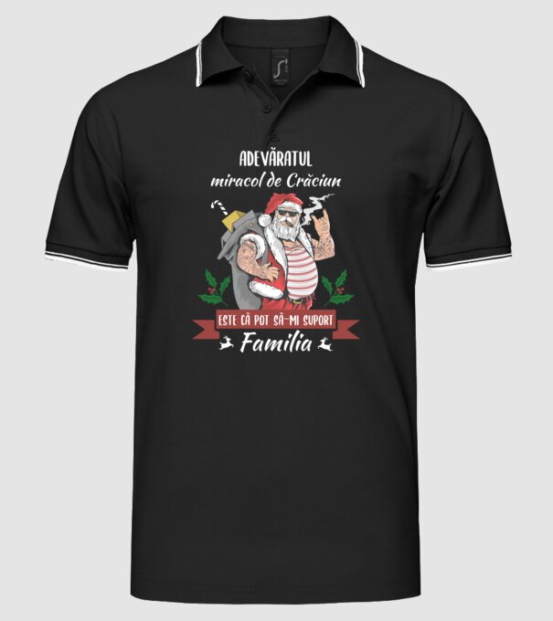 adevăratul miracol de Crăciun este că pot să-mi suport familia model negru pe tricou