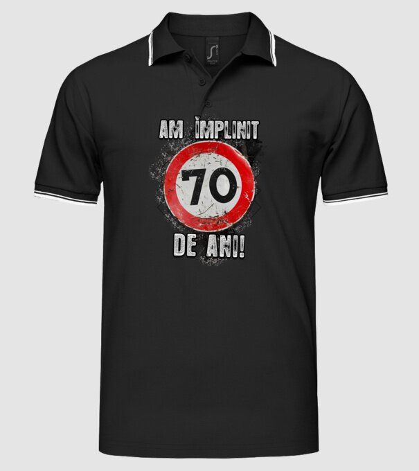 Am împlinit 70 de ani! model negru pe tricou
