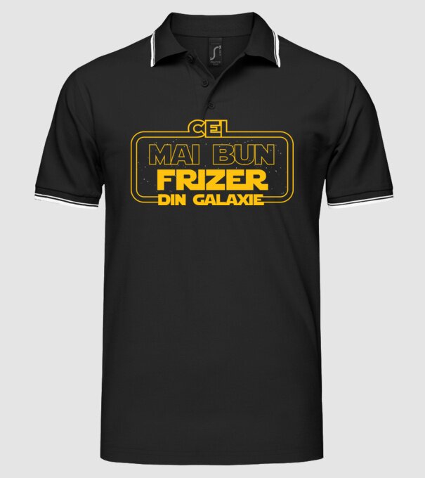 Cel mai bun frizer din galaxie model negru pe tricou
