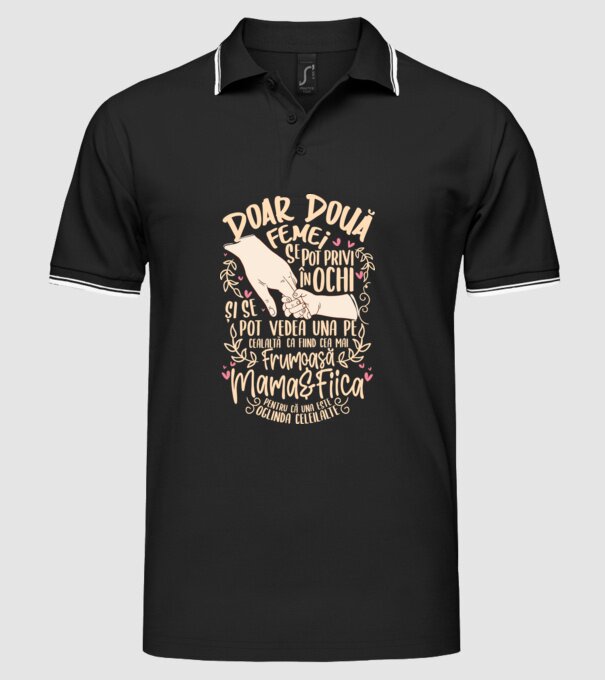 doar două femei se pot privi în ochi și se pot vedea una pe cealaltă ca fiind cea mai frumoasă - mama&fiica - pentru că una este model negru pe tricou