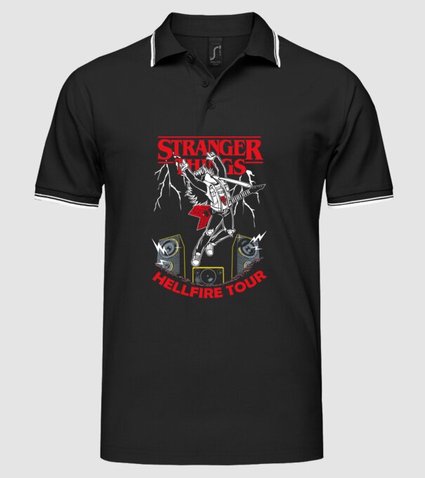 HELLFIRE TOUR model negru pe tricou