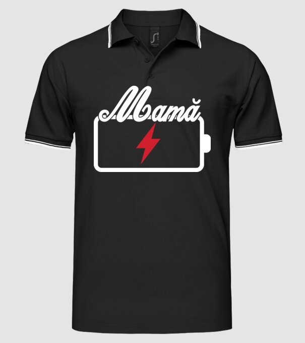 Mamă la încărcat model negru pe tricou