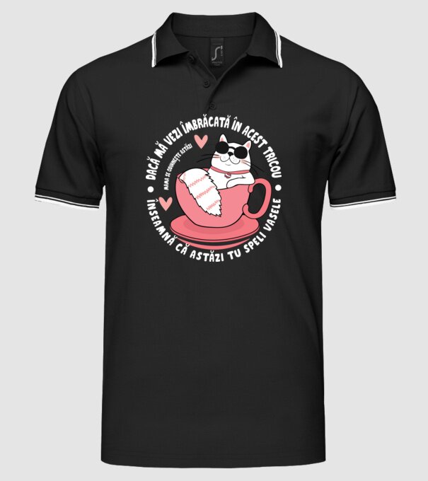 Dacă o vezi îmbrăcată în acest tricou, înseamnă că astăzi tu speli vasele. Mama se odihnește astăzi. model negru pe tricou