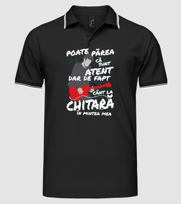 poate părea că sunt atent, dar de fapt cânt la chitară în mintea mea model negru pe tricou
