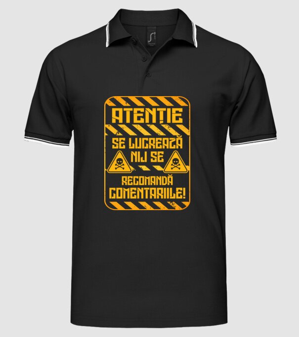Nu se recomandă comentariile model negru pe tricou