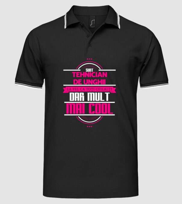 Sunt tehnician de unghii, la fel ca toți ceilalți, dar mult mai cool model negru pe tricou