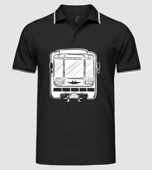 Trenuri model negru pe tricou