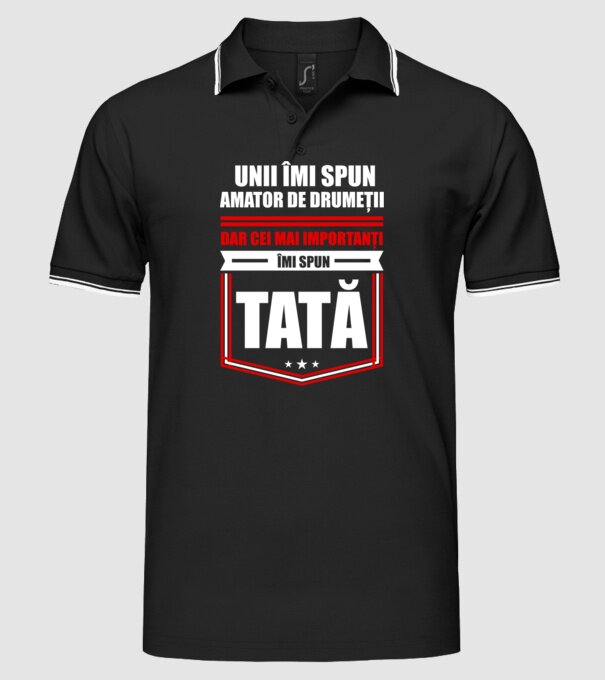Unii îmi spun amator de drumeții, dar cei mai importanți îmi spun tată model negru pe tricou