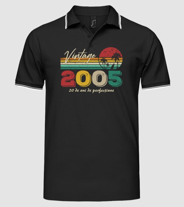 VINTAGE 2005 model negru pe tricou