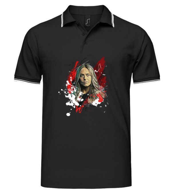  model  pe tricou