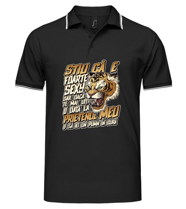  model  pe tricou
