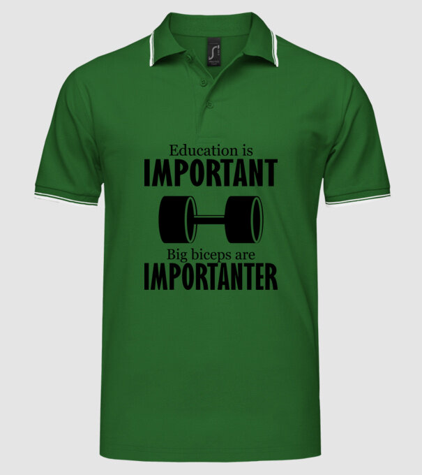 Mușchi model verde pe tricou