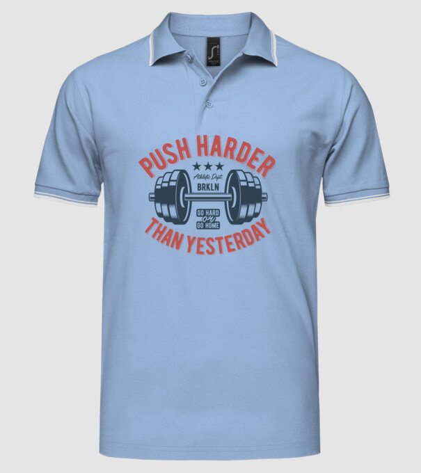 push harder model albastru deschis pe tricou