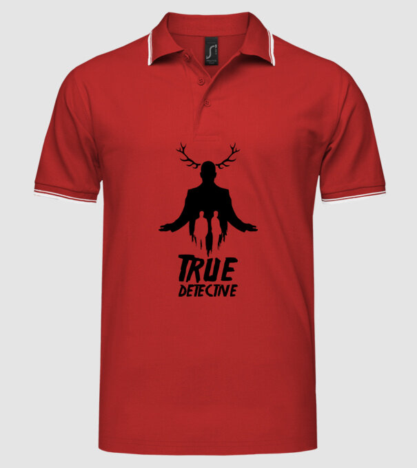 True Detective model roșu pe tricou
