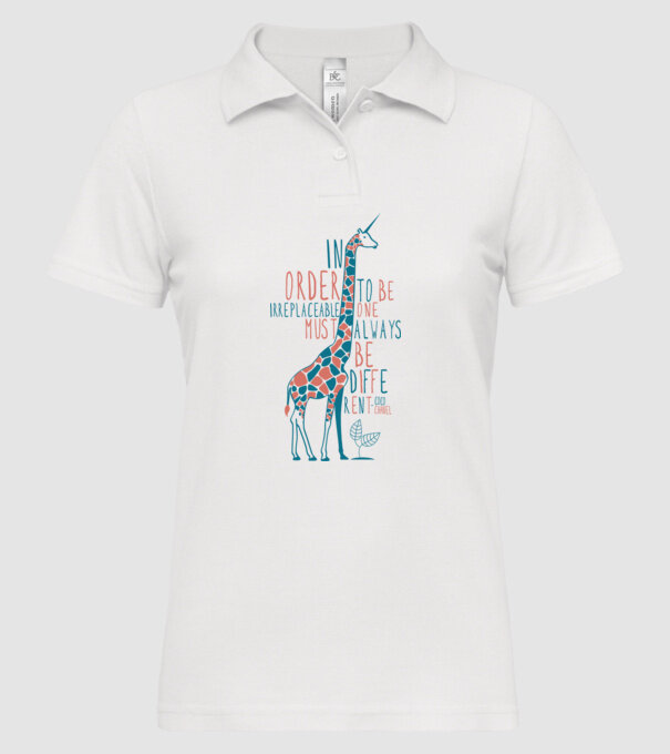 Giraffe model alb pe tricou