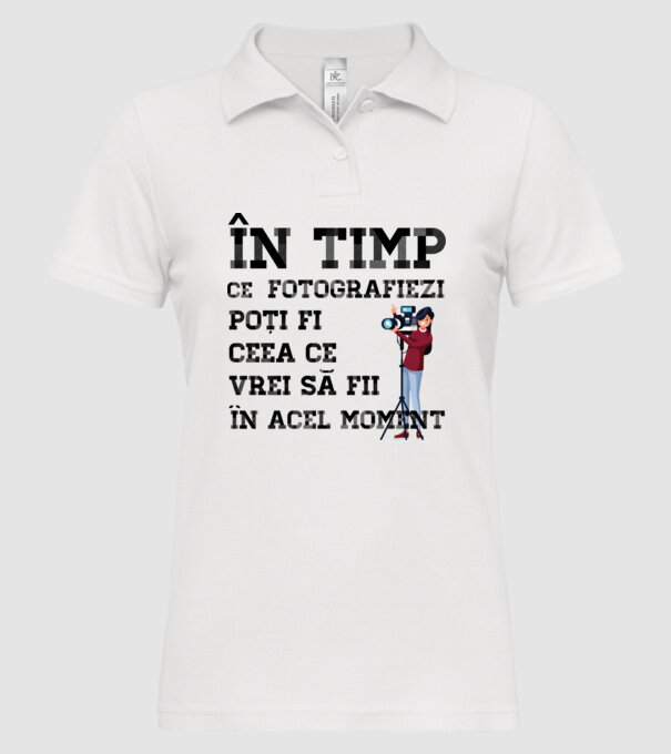 în timp ce fotografiezi poți fi ceea ce vrei să fii - în acel moment model alb pe tricou