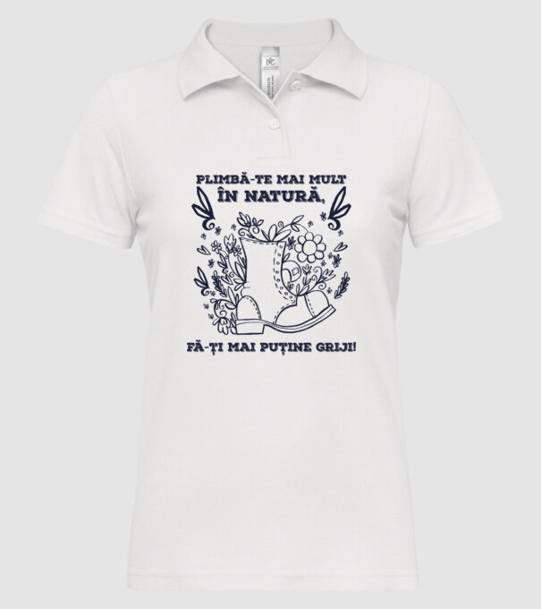 Plimbă-te mai mult în natură, fă-ți mai puține griji! model alb pe tricou