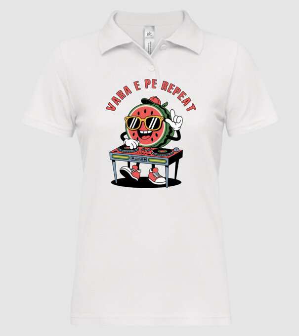Vara e pe repeat model alb pe tricou