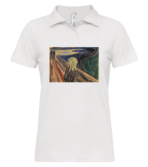  model  pe tricou