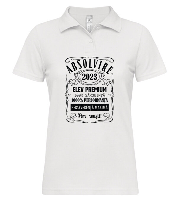  model  pe tricou