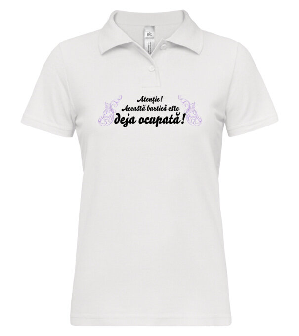  model  pe tricou