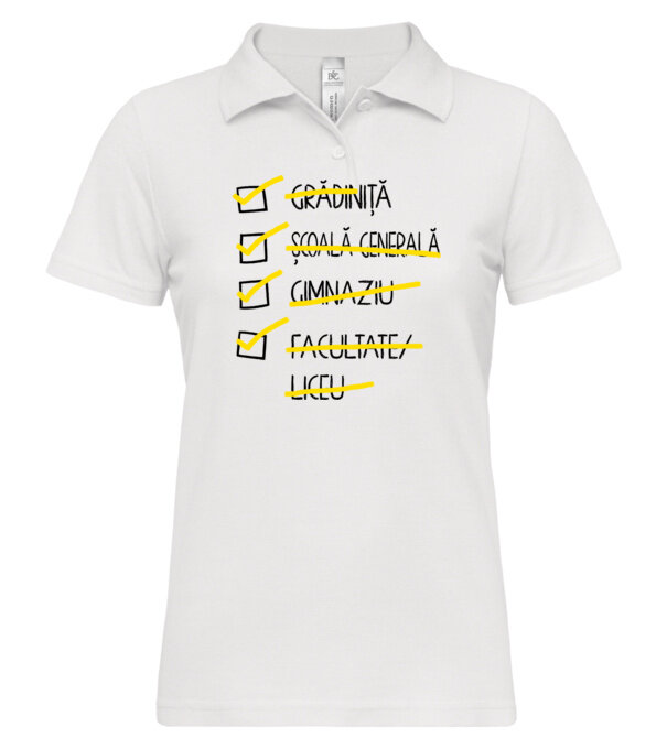  model  pe tricou