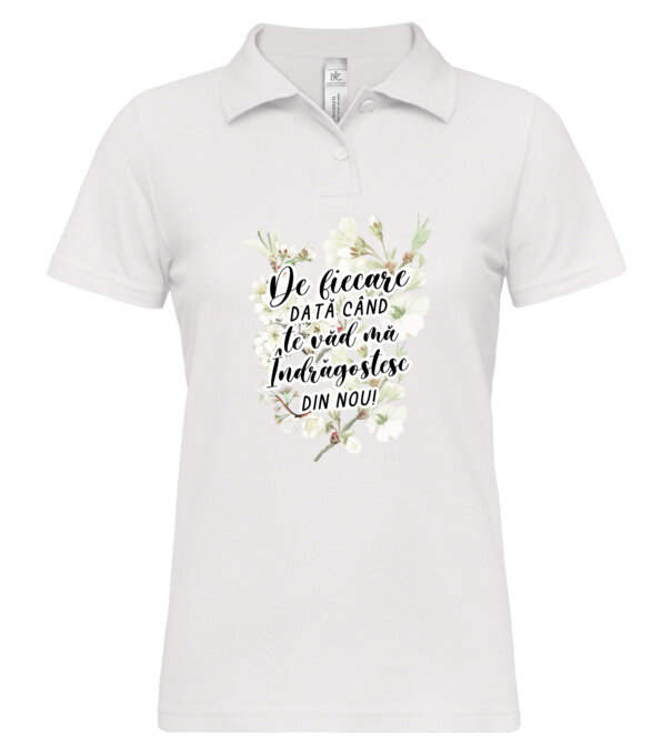  model  pe tricou