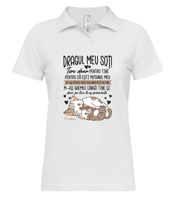  model  pe tricou