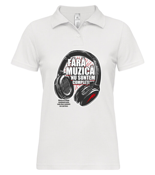  model  pe tricou