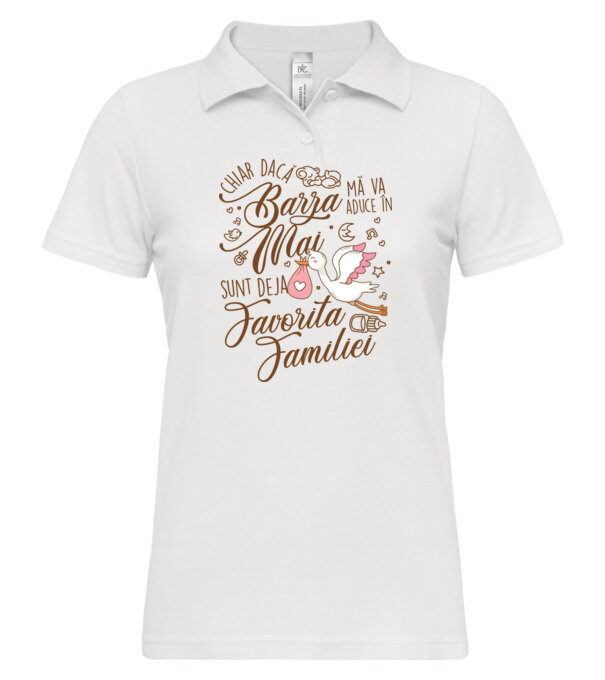 model  pe tricou