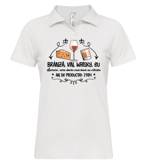  model  pe tricou